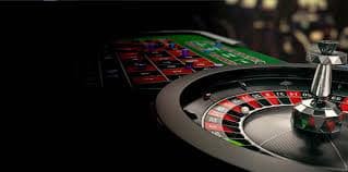 Online Lottery balls နှင့် draw machine မြင်ကွင်း